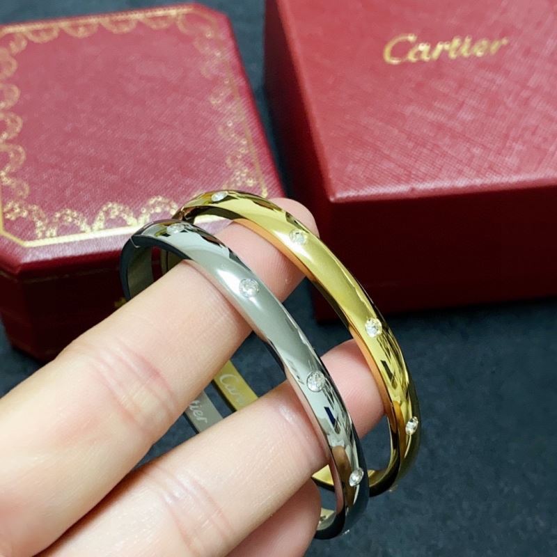Ca*t1er bracelets